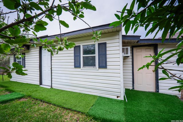 124 Springtree Grove, Cibolo, TX 78108