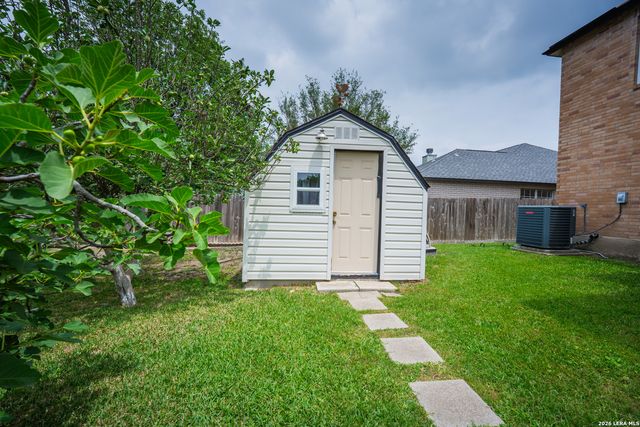 124 Springtree Grove, Cibolo, TX 78108