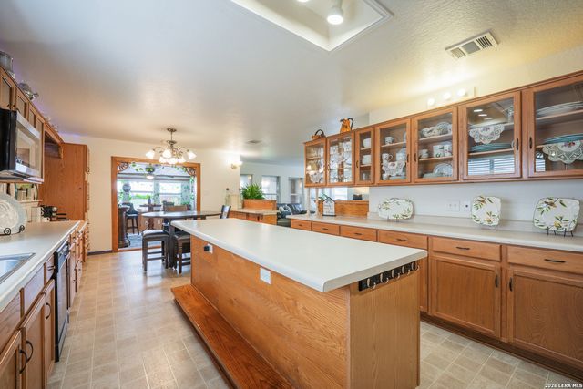 124 Springtree Grove, Cibolo, TX 78108