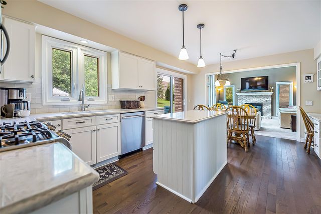 40740 Delta Drive, Northville, MI 48168