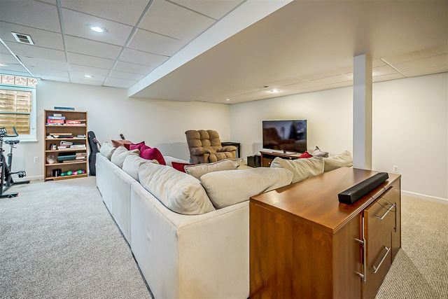 40740 Delta Drive, Northville, MI 48168