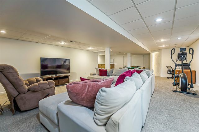 40740 Delta Drive, Northville, MI 48168