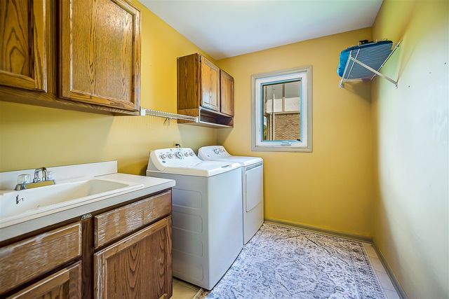 40740 Delta Drive, Northville, MI 48168