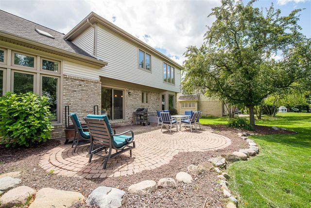 40740 Delta Drive, Northville, MI 48168