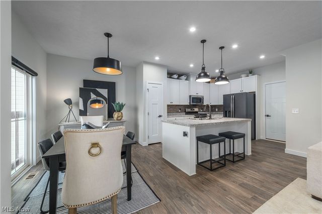 1143 Starboard Drive, Medina, OH 44256