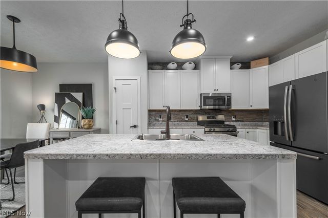 1143 Starboard Drive, Medina, OH 44256