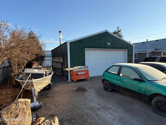 208 S 6th ST, Pinehurst, ID 83850