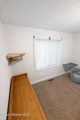 208 S 6th ST, Pinehurst, ID 83850