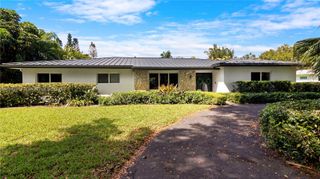 14590 SW 81st Ave, Palmetto Bay, FL 33158