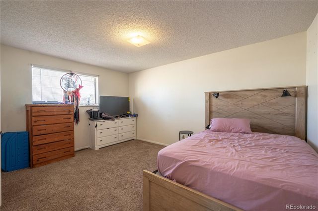 1424 Centennial Drive, Longmont, CO 80501