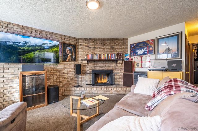 1424 Centennial Drive, Longmont, CO 80501