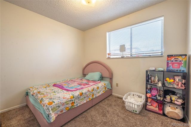 1424 Centennial Drive, Longmont, CO 80501