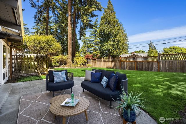 11059 SE 31st Street, Bellevue, WA 98004