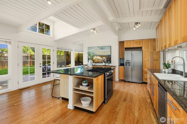 11059 SE 31st Street, Bellevue, WA 98004