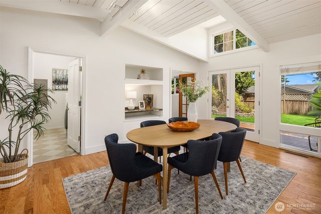 11059 SE 31st Street, Bellevue, WA 98004