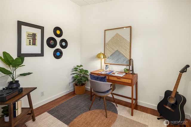 11059 SE 31st Street, Bellevue, WA 98004
