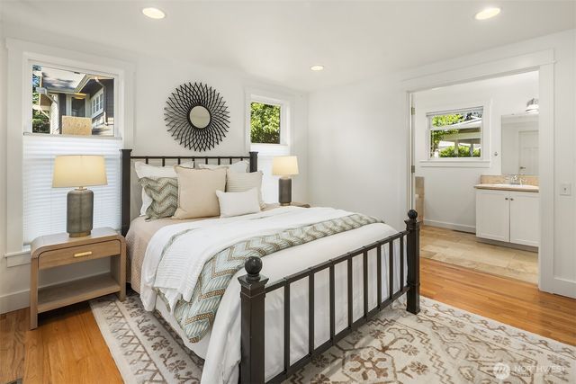 11059 SE 31st Street, Bellevue, WA 98004
