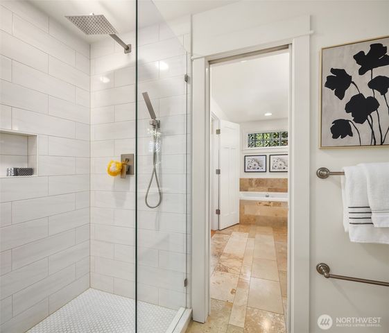 11059 SE 31st Street, Bellevue, WA 98004