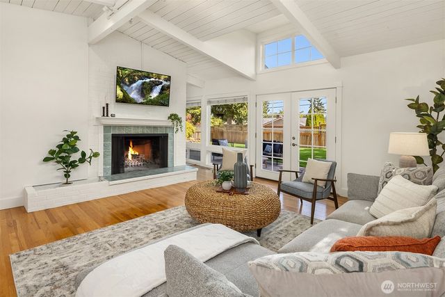 11059 SE 31st Street, Bellevue, WA 98004