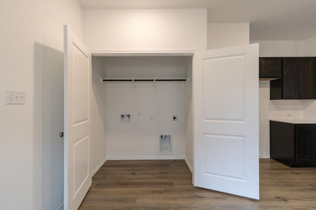 309 Canley LOOP, Hutto, TX 78634