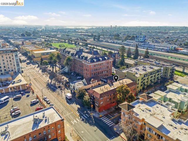 1290 26th Ave, Oakland, CA 94601