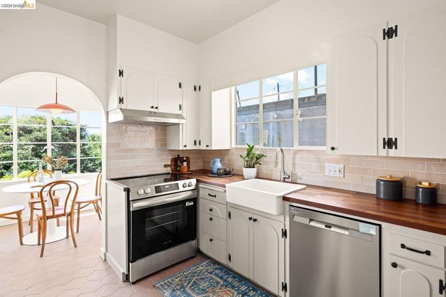 636 Euclid Ave, Berkeley, CA 94708