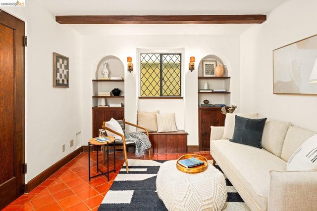 636 Euclid Ave, Berkeley, CA 94708