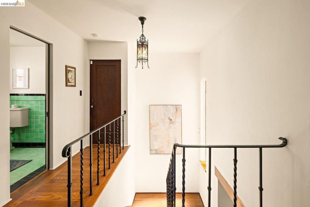 636 Euclid Ave, Berkeley, CA 94708