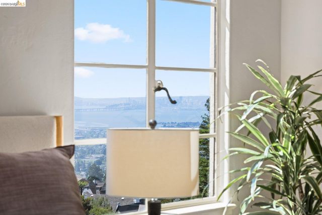 636 Euclid Ave, Berkeley, CA 94708