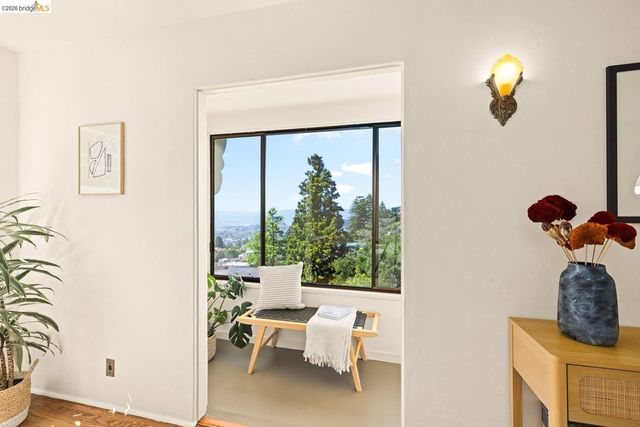 636 Euclid Ave, Berkeley, CA 94708