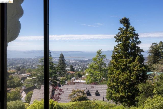 636 Euclid Ave, Berkeley, CA 94708