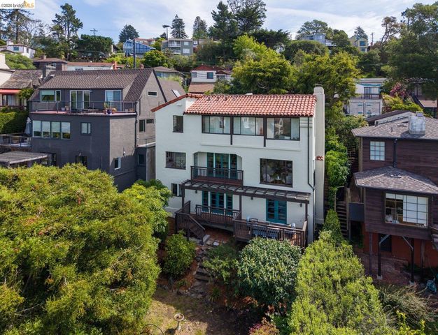 636 Euclid Ave, Berkeley, CA 94708