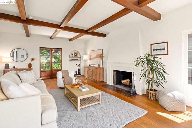 636 Euclid Ave, Berkeley, CA 94708