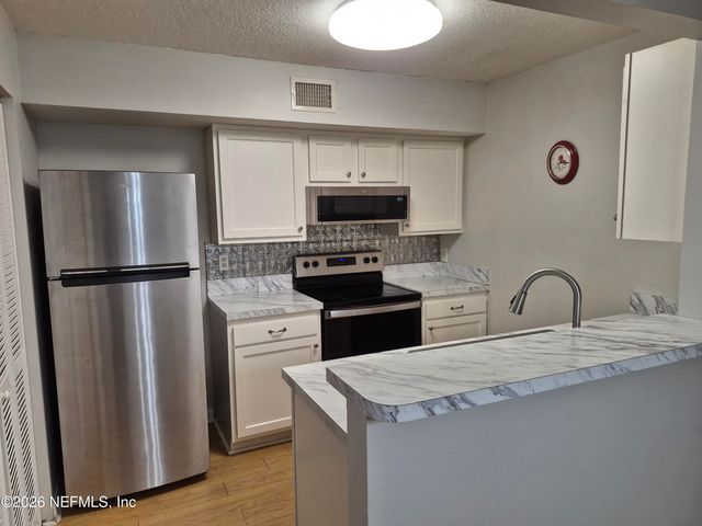 8473 PINEVERDE Lane, Jacksonville, FL 32244