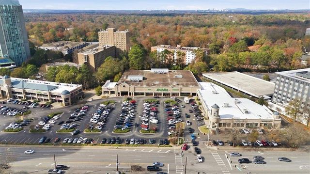 2855 PEACHTREE NE Road 124, Atlanta, GA 30305