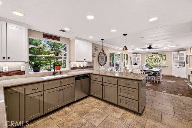 24 Roseanna Court, Chico, CA 95973