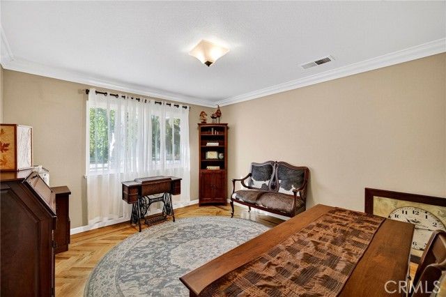 24 Roseanna Court, Chico, CA 95973