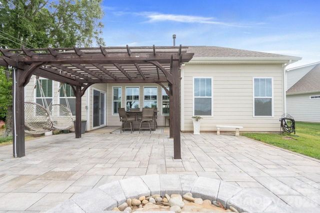 149 Cup Chase Drive, Mooresville, NC 28115