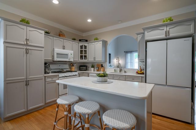 3 Sugar Hill Lane, Litchfield, NH 03052