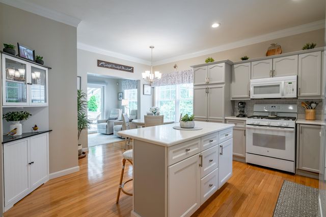 3 Sugar Hill Lane, Litchfield, NH 03052