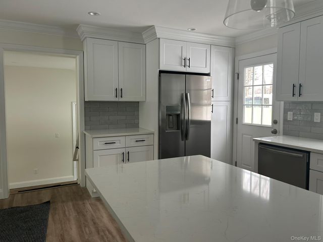 70 Crestwood Drive, Shirley, NY 11967