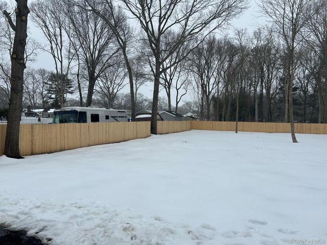 70 Crestwood Drive, Shirley, NY 11967