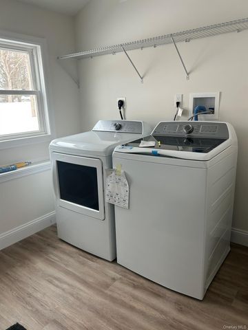 70 Crestwood Drive, Shirley, NY 11967