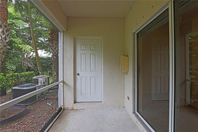8205 Pacific Beach DR, Fort Myers, FL 33966