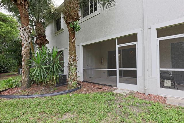 8205 Pacific Beach DR, Fort Myers, FL 33966