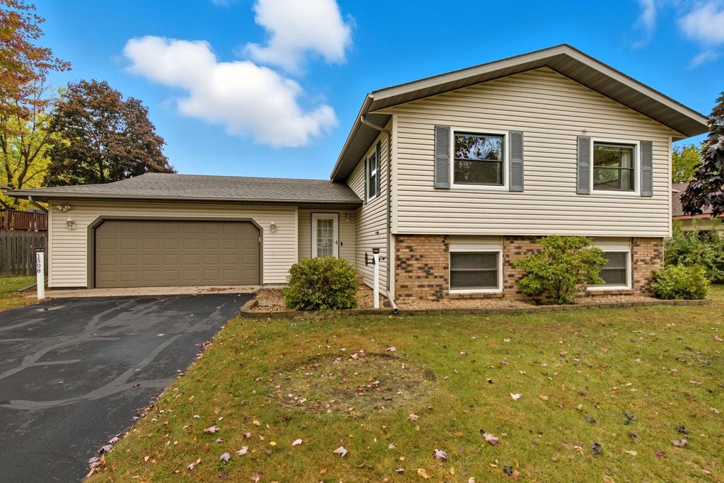 1508 Prairie Hill Road, Saint Cloud, MN 56301