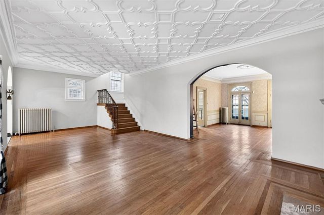 49 Aberdeen Place, Clayton, MO 63105