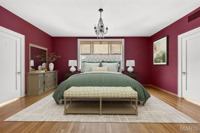 49 Aberdeen Place, Clayton, MO 63105