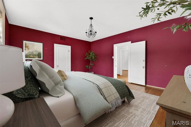 49 Aberdeen Place, Clayton, MO 63105