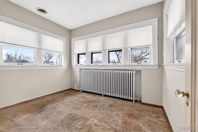 49 Aberdeen Place, Clayton, MO 63105